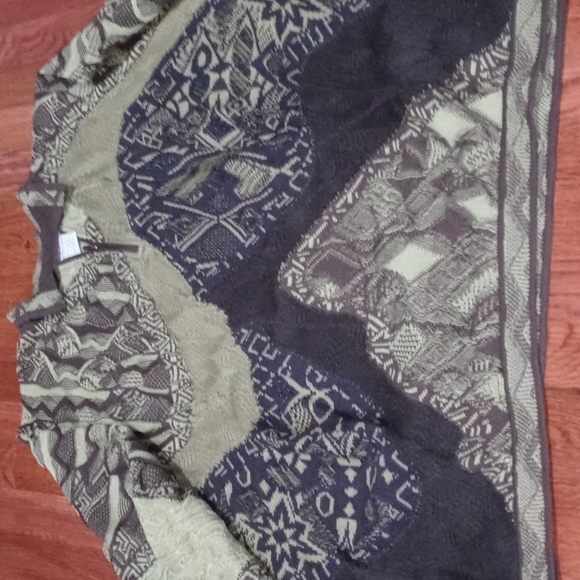 COOGI multi color green sweater - Picture 8 of 8